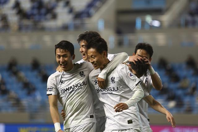 ‘Four goals exploded’ Gwangju FC, Daegu FC expedition 4-1 band win  First win of the season